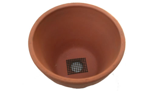 鉢と鉢底ネット